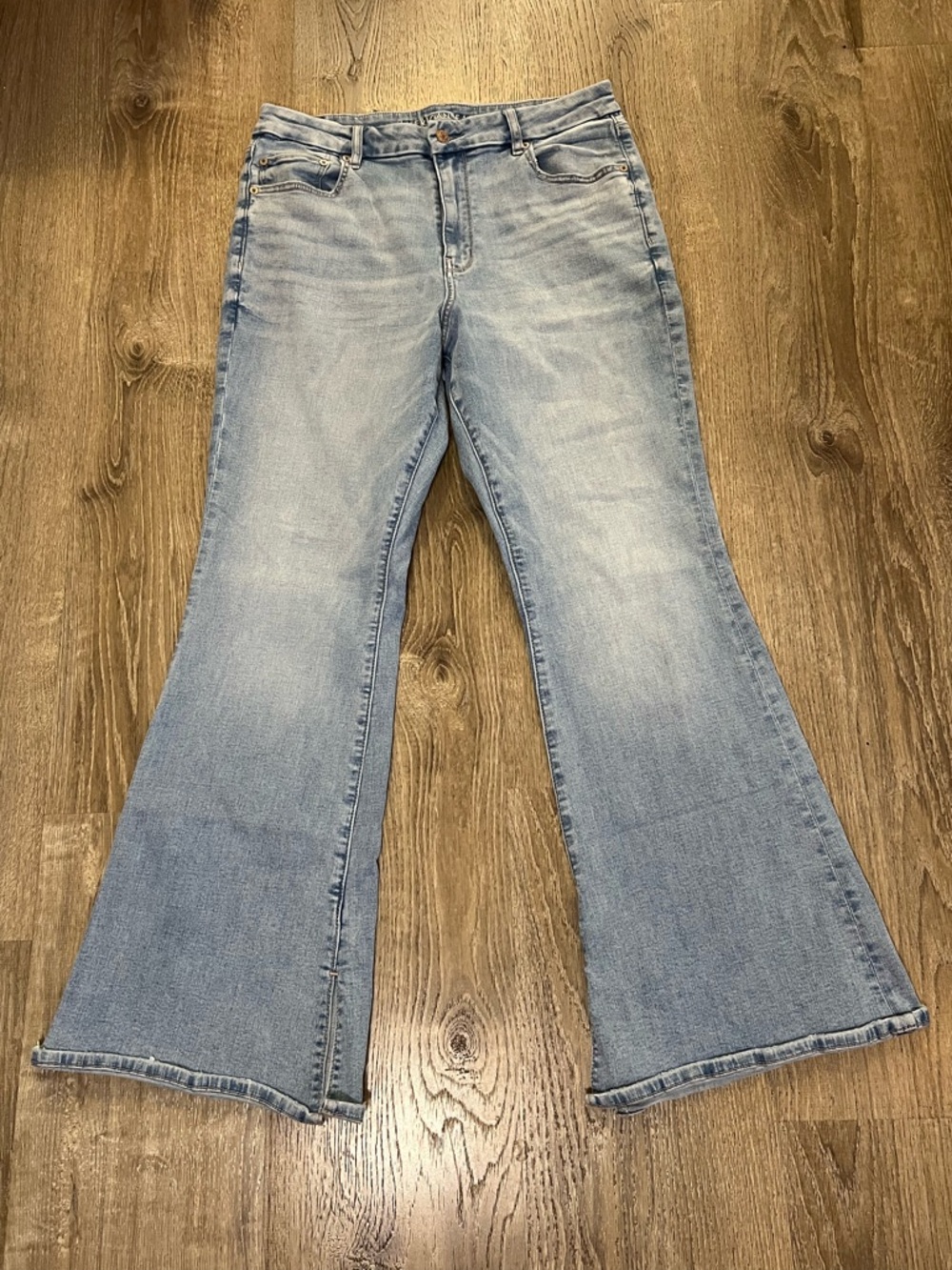 American Eagle Curvy super High Rise flare